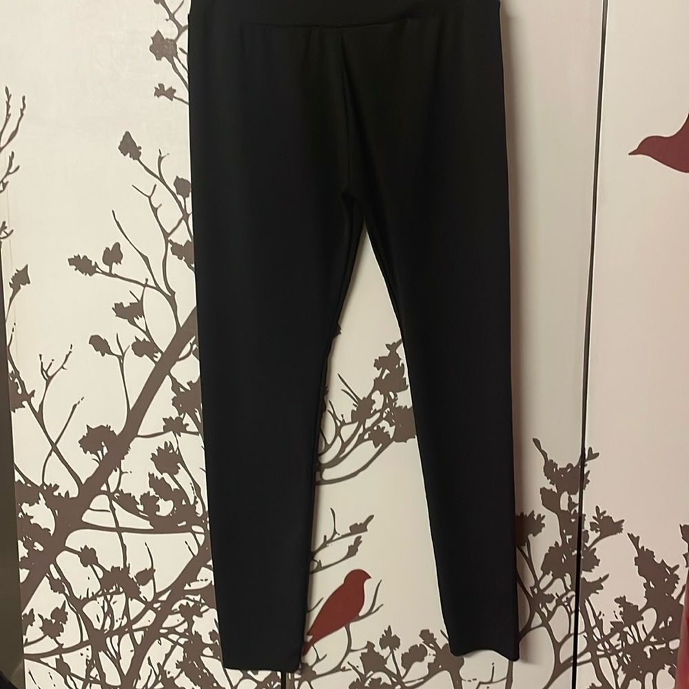 LABELS Women’s Size Large Black Butt Lift Leggings $15